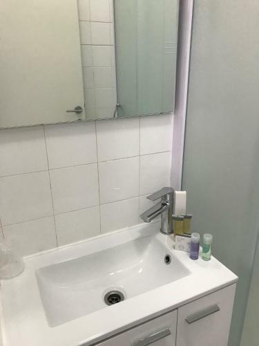 Hostal Berulia Accommodation