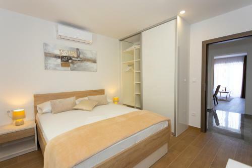 Hostal Apartments Vicin