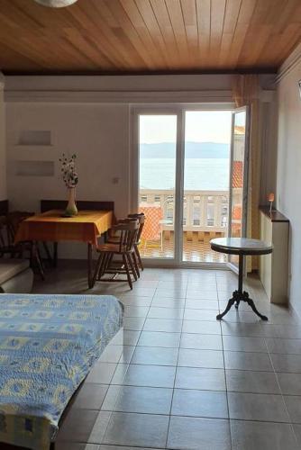 Apartments By The Sea Brela, Makarska - 18356