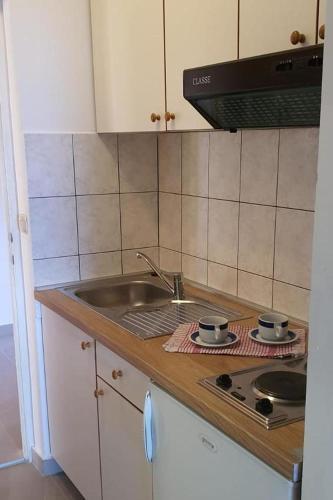 Apartments By The Sea Brela, Makarska - 18356