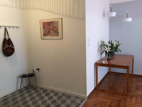 Apartamento 5th Floor Bright Flat At Bohemian Exarcheia