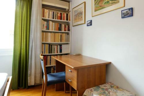 Vintage Apartment