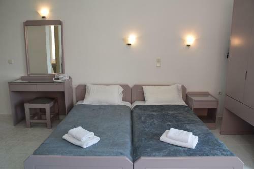 Manos Beachside Apartments
