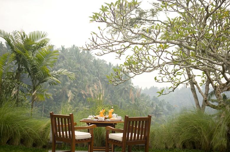 Hotel Kamandalu Resort & Spa