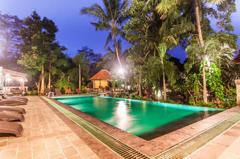 Hotel Champlung Sari