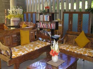 Hotel The Oasis Beach Benoa Bali