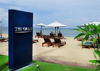 Hotel The Oasis Beach Benoa Bali