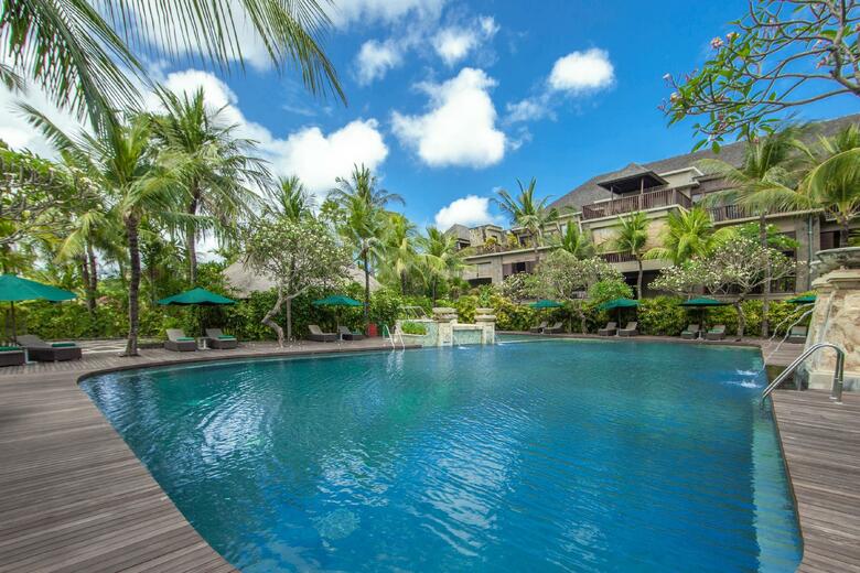 Legian Beach Hotel