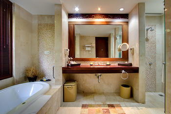 Hotel Rama Beach Resort And Villas