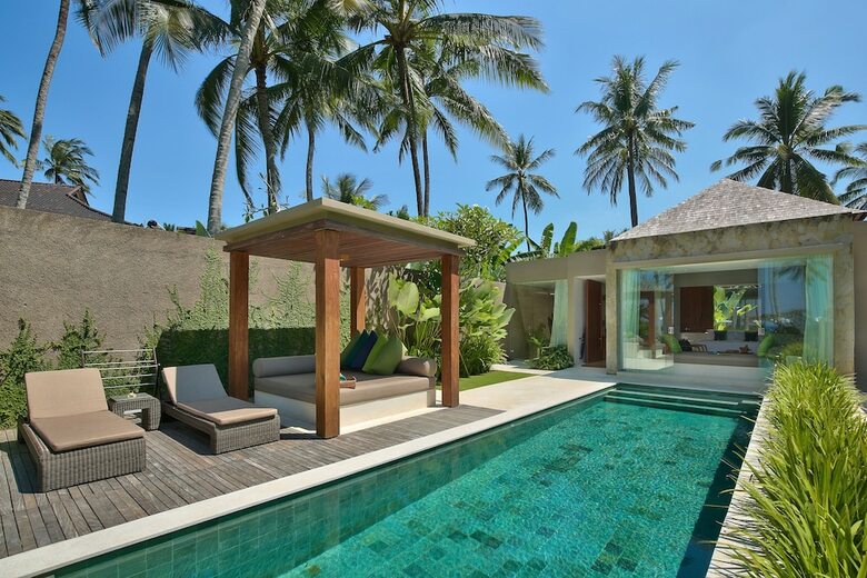 Hotel Candi Beach Cottage