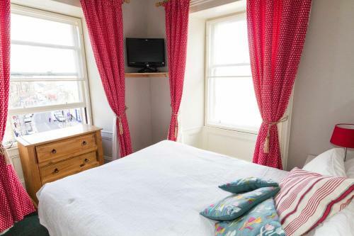 Willy Wallace Hostel Ltd