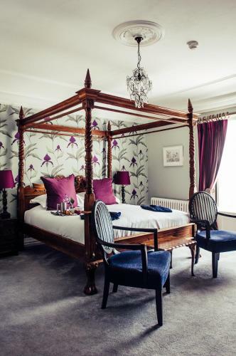 Hostal Bridgehouse