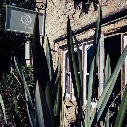 Hostal Bridgehouse