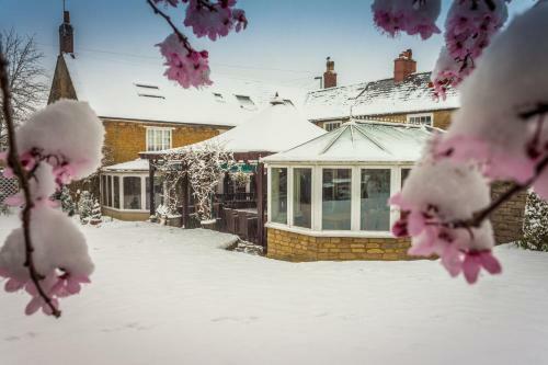 Hostal Bridgehouse