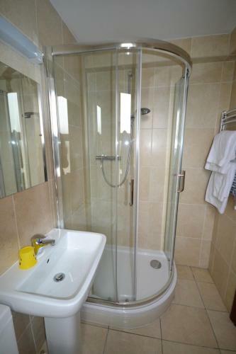 Hostal Airport Guest House