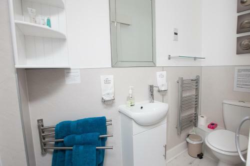 Hostal Chrialdon House
