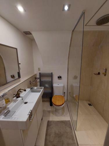 Galander Apartments
