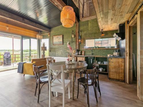 Homely Bungalow In Callantsoog Near Seabeach