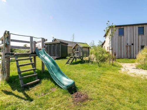 Homely Bungalow In Callantsoog Near Seabeach