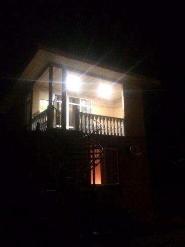 Hostal Guesthouse On Topchan 17