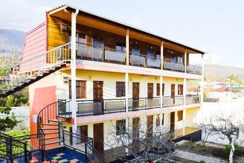 Hostal Dom U Morya Guest House