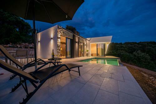 Luxury Modern Villa Perla