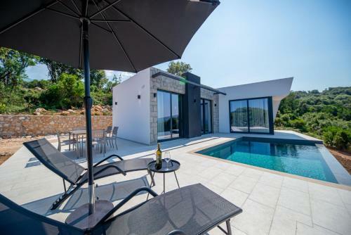 Luxury Modern Villa Perla