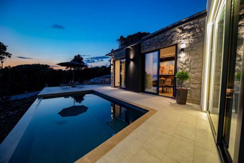 Luxury Modern Villa Perla