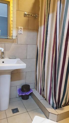 Hostal Breeze