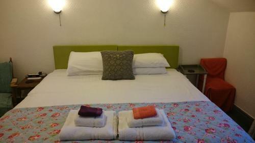 Hostal Lyndhurst Guest House