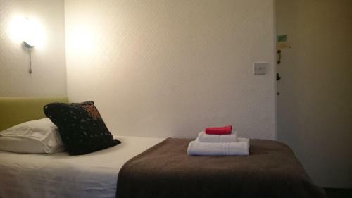 Hostal Lyndhurst Guest House