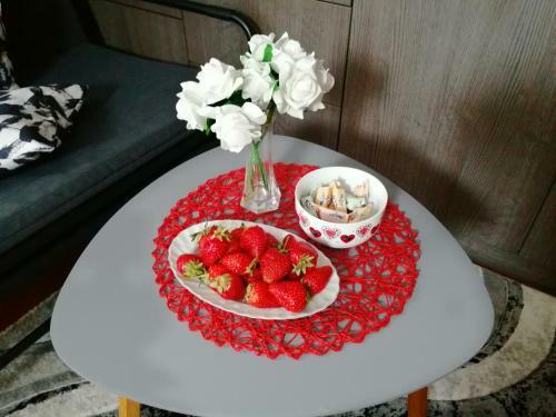 Apartman Red Wall