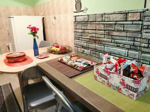 Apartman Red Wall