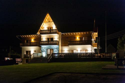 Hostal Pensiunea Colt de Rai