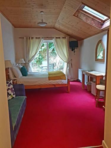Bed & Breakfast Pond House