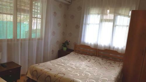 Hostal Guest House "ochagh"