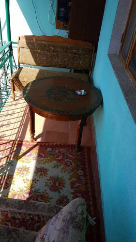 Hostal Guest House "ochagh"