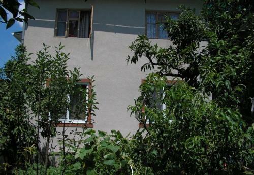 Hostal Guest House "ochagh"