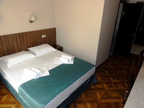 Hostal Guest House Ritsa