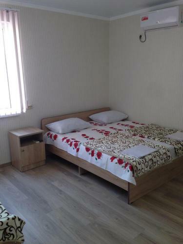 Hostal Nadezhda Guest House