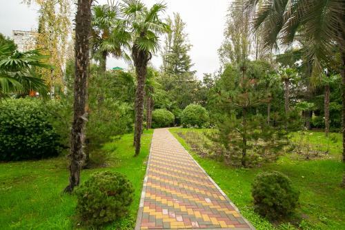 Amza Park Hotel
