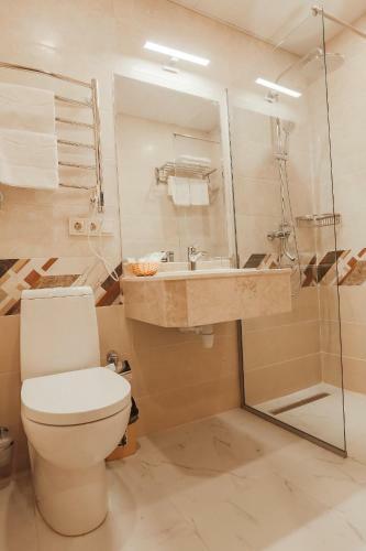 Amza Park Hotel