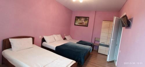 Hostal ???????
