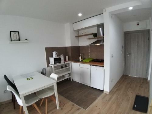 J&j Apartments