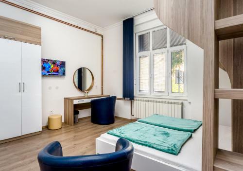 Ikar Apartments