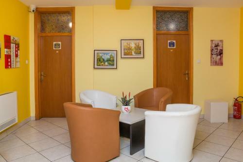 Hostal San 011