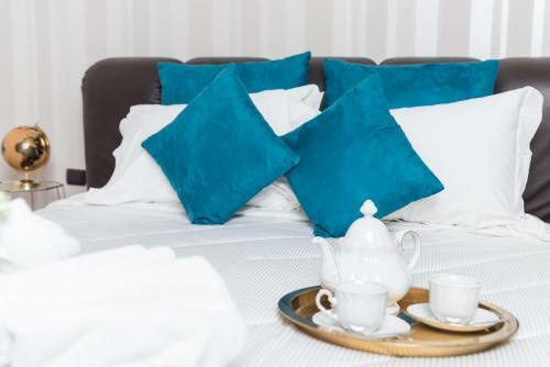 Bed & Breakfast Suite Room