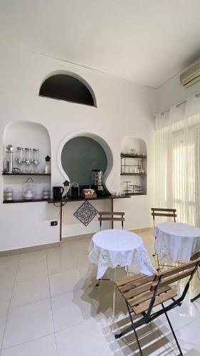 Bed & Breakfast Suite Room