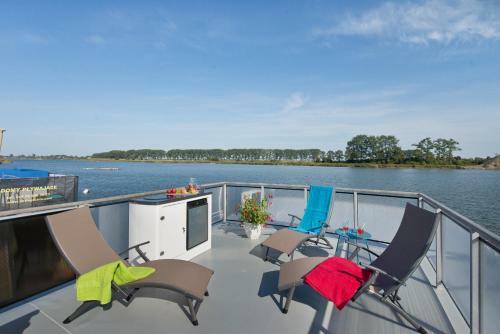 Houseboat