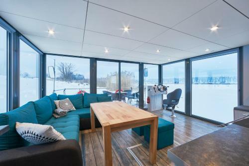 Houseboat